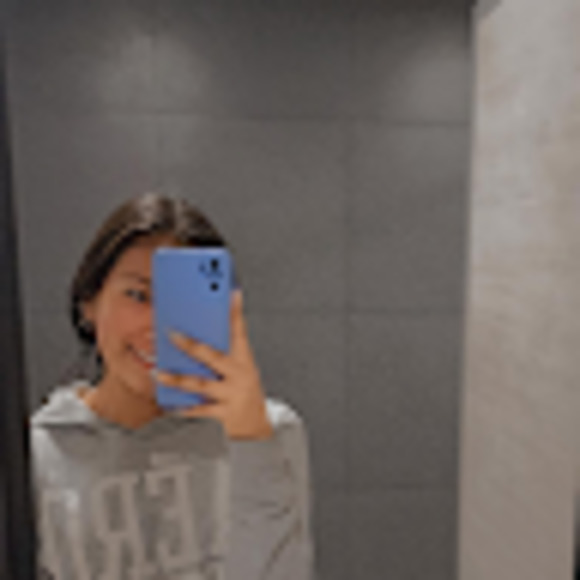 Meet your Posher, Arlette - Picture 1 of 1